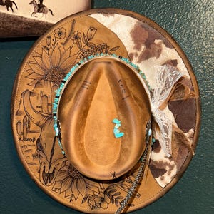 CUSTOM HAND BURNED wide brim hat | branded hat | flowers and leaves | burned hat | western hat | Cow print