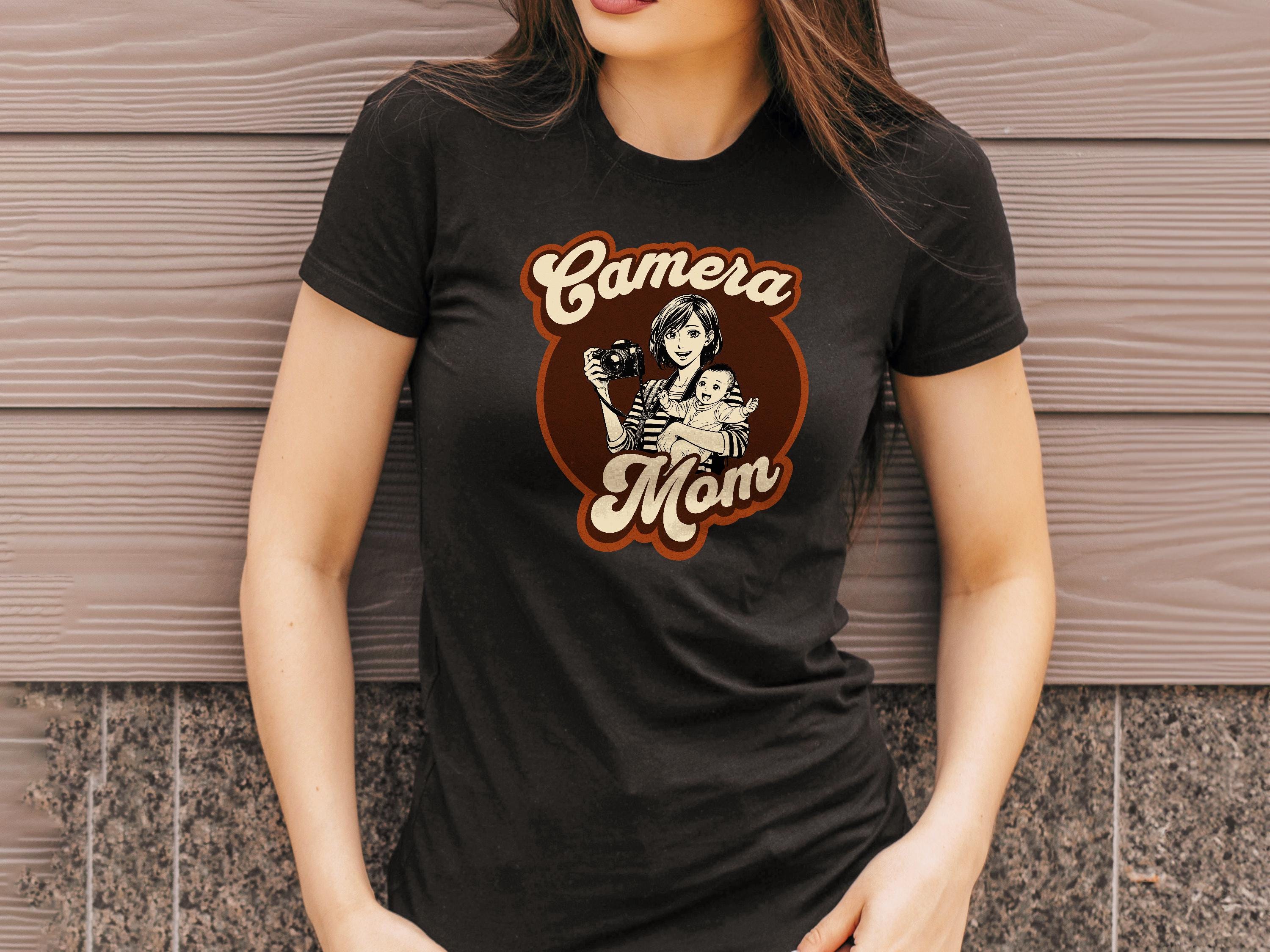 Vintage Camera Mom T-shirt: Retro Photographer Tee. Photography