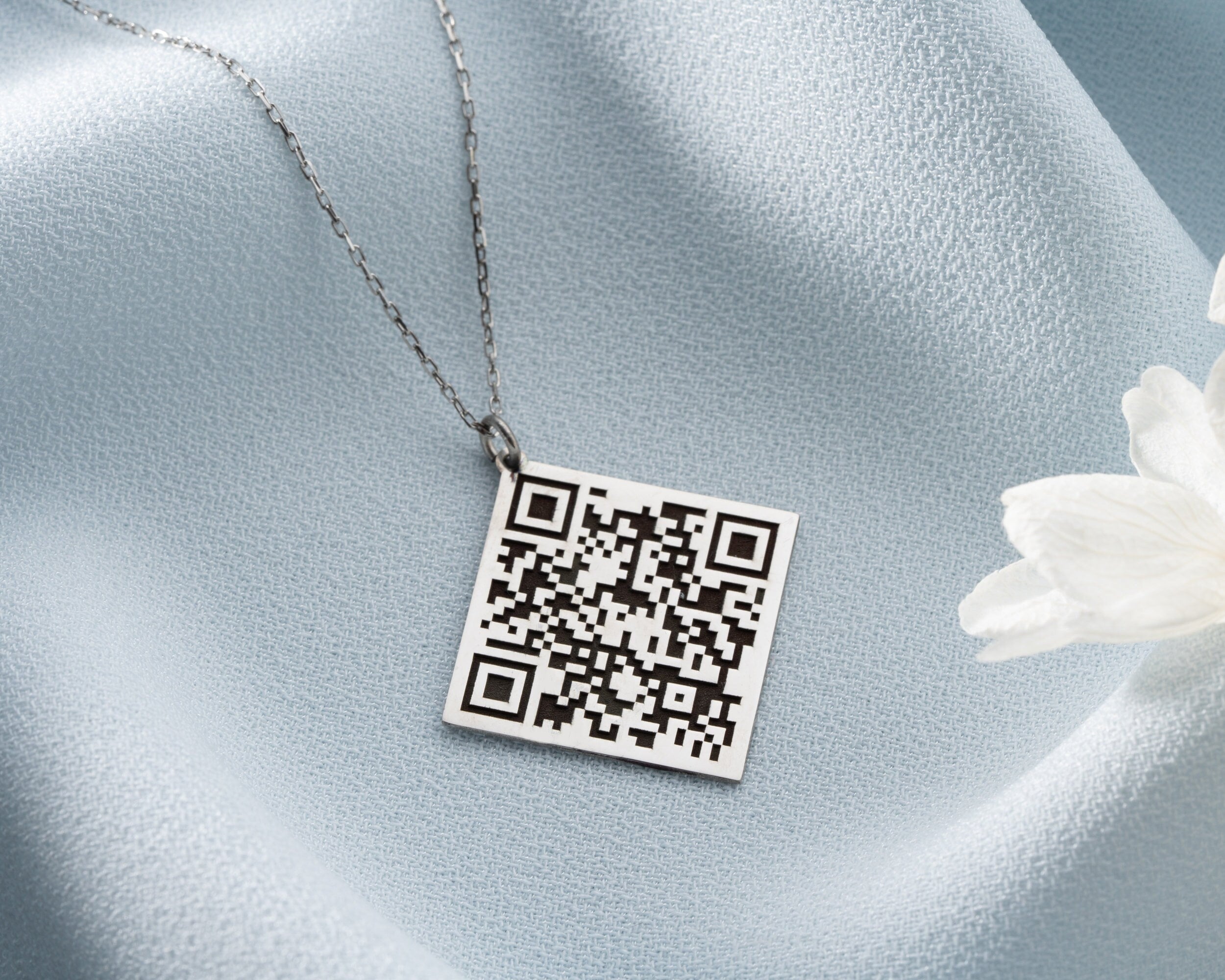 Star Map by Date QR Code Necklace - Piyera Silver