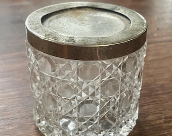 Vintage geslepen glazen ijdelheid poederpot met metalen deksel ruitpatroon trinket pot