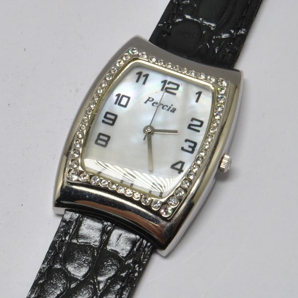 Montre PERCIA rectangulaire avec strass