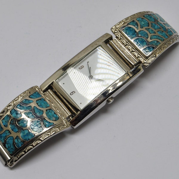 Montre vintage rectangulaire, bracelet métal pavé en turquoise made in USA