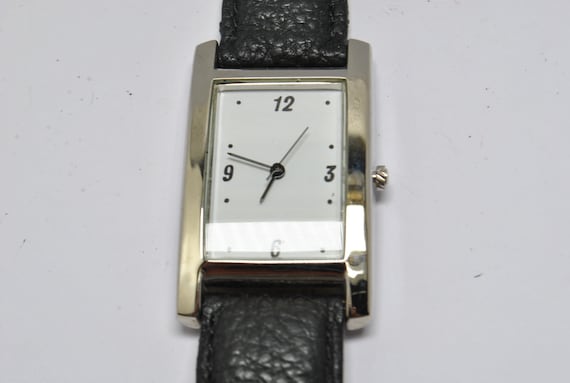 Vintage rectangular chrome watch with 4 numbers o… - image 5