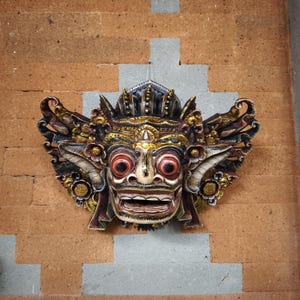 23cm  Wooden Barong Mask , Barong Mask , Balinese Mythology , Wooden Mask , Wall Decor , Home Decor , Birthday Gift