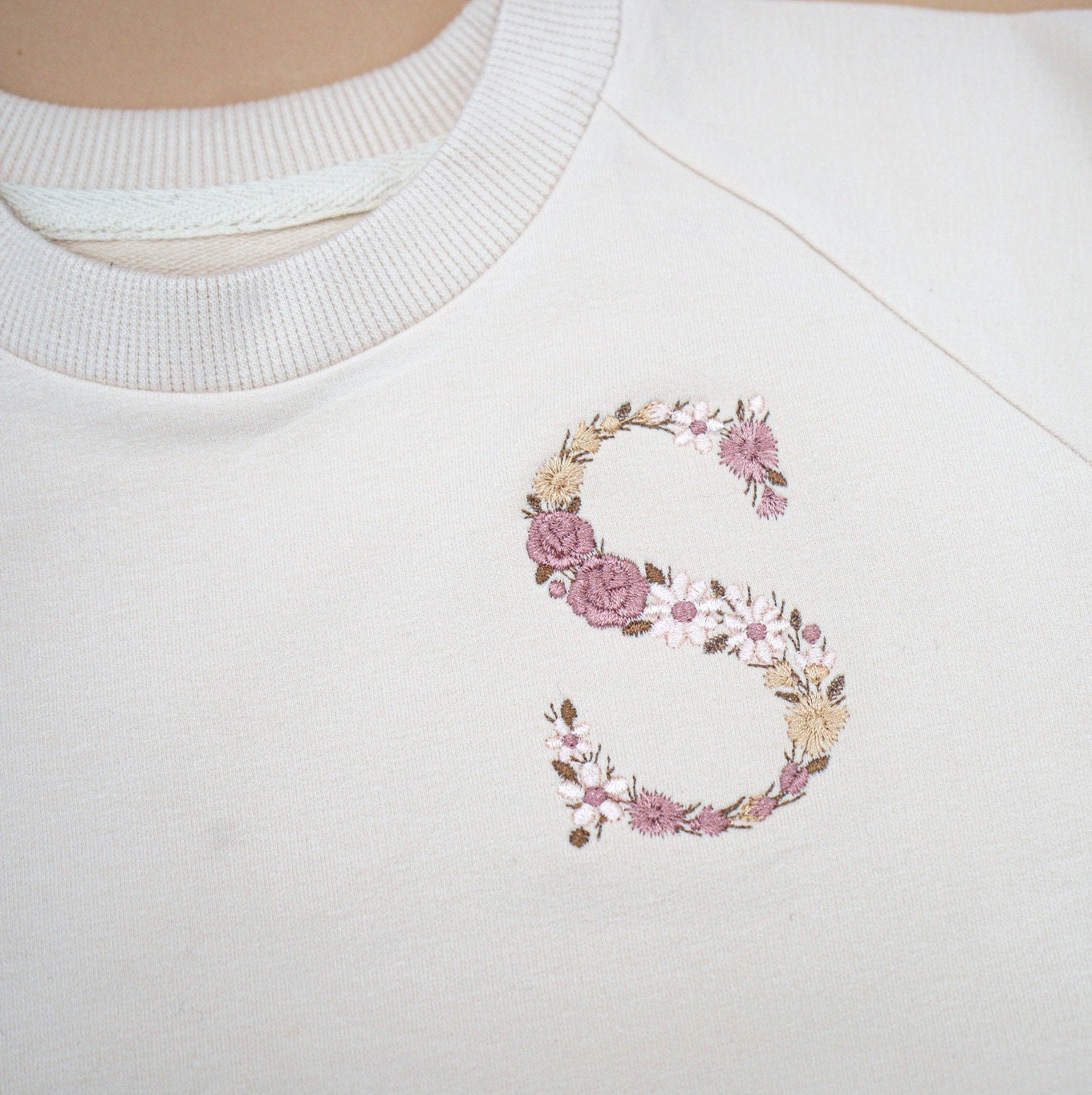 [GRAVER]★FLOWER DOT EMBROIDERY SWEATSHIRT Flower dot embroidery sweatshirt - GRAVER | 60% - Asian