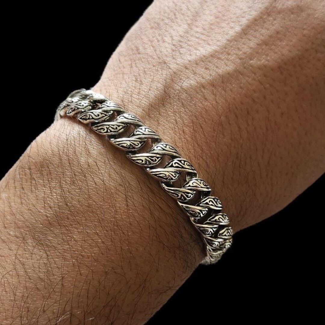 Pulsera de eslabones cubanos de plata de ley oxidada para hombre: diseño  intrincado, 11 mm México