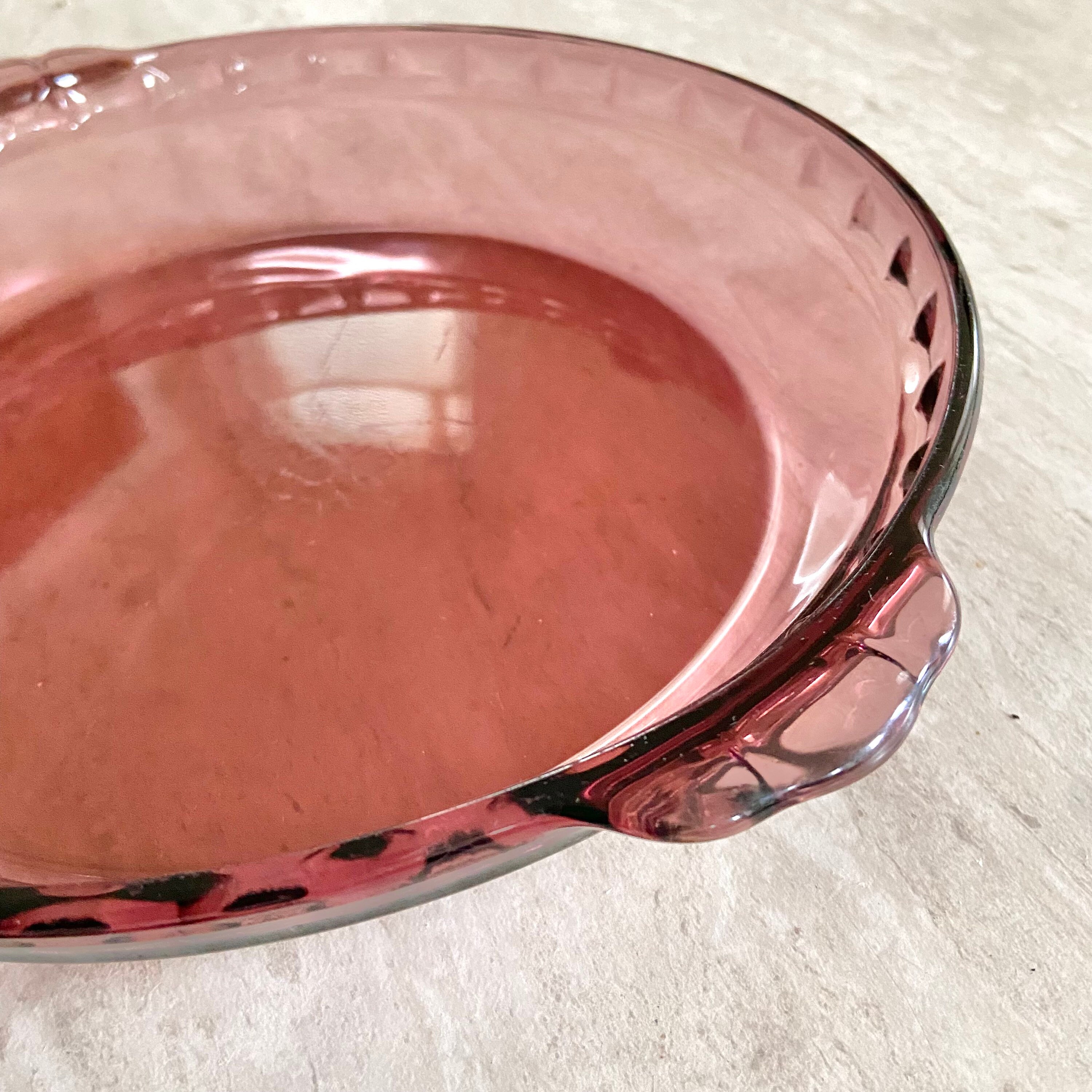 Vintage Pyrex Glass Pie Plate in Cranberry Scalloped Edges Etsy