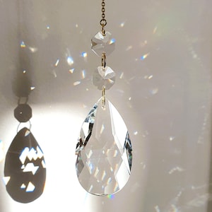 Atrapasol de cristal grande - Ventana con prisma arcoíris - Atrapasol Feng Shui - Decoración bohemia luminosa - Regalo de inauguración de la casa