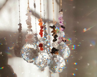 Sun catcher grande boule cristal et pierres naturelles CRYSTALBALL - Décoration  chic et bohème - Idée cadeaux fête des mères