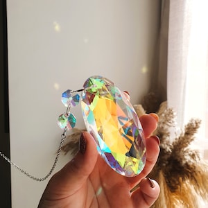 Large Suncatcher Aurora Borealis Rainbow Prism Rainbow decor Window decoration Avec chaine acier