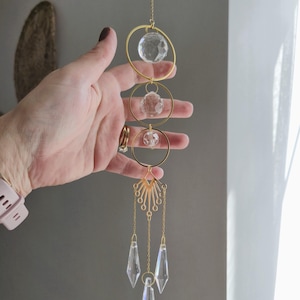 personalized home decor, housewarming gift, cosy fall decor,  home favorites, fall hosting decor, christmas gifts, christmas gift for her, home decor, fall decoration,
fall deco,christmas ornaments, Crystal gift, suncather prism, Window Suncatcher, Window Decor, Crystal Prism Window, Crystal rainbow, Hanging Suncatcher,