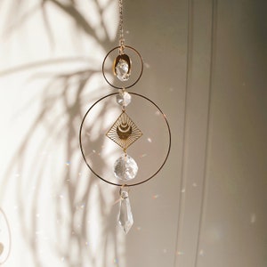 Suncatcher CASSIOPEE II   - Décor céleste à suspendre - Cristal Feng Shui  - Cadeau pour elle - Fait Main - Fabriqué en France