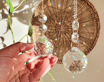 Suncatcher - Grande boule à facettes -  Cristal Attrape soleil  - Prisme Arc en ciel – Feng Shui - Décoration à suspendre