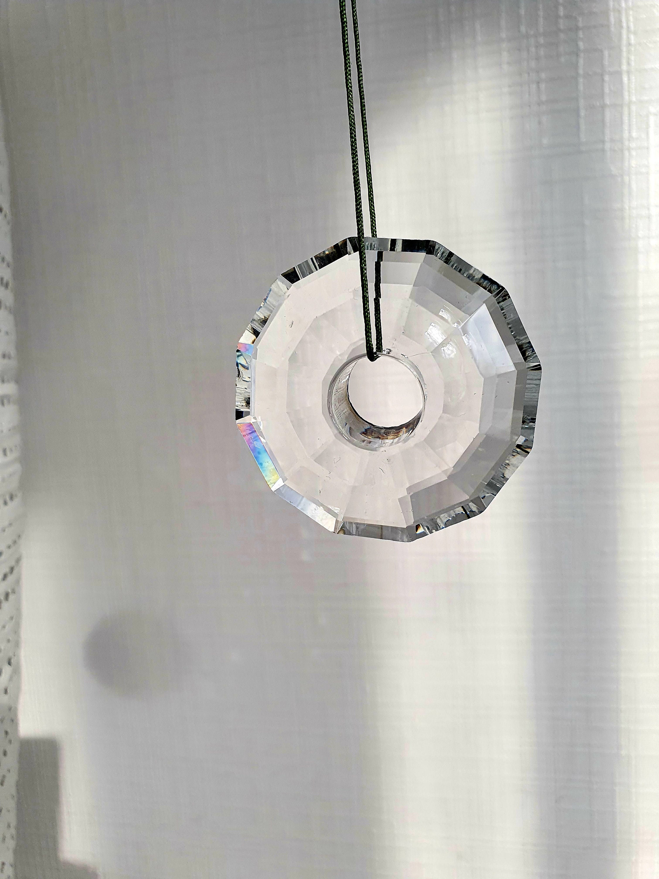 Prisme en Cristal à Facettes 50mm | Sun Catcher Capteur de Lumière Hanging Window Pendant Rainbow Fe