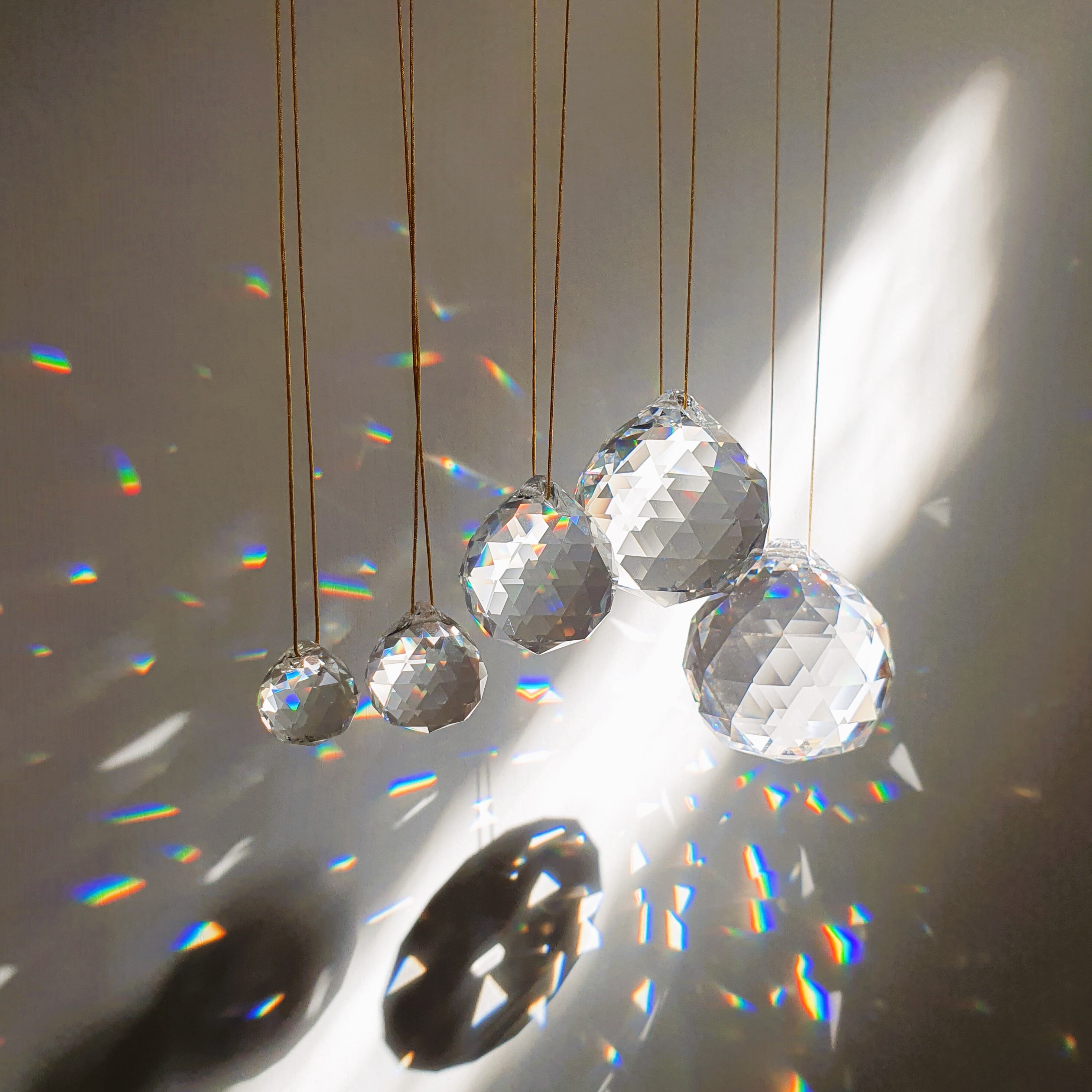 Boule facettée de cristal - Sphère attrape-soleil