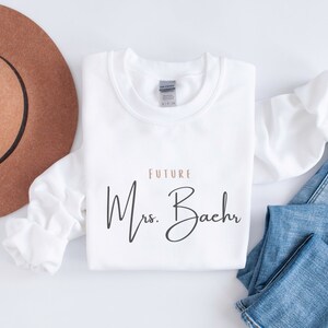 Mrs Sweatshirt | Mrs Last Name Crewneck Sweatshirt | Custom Mrs Sweatshirt | Mrs Custom | Bride Sweatshirt | Engagement Gift | Bridal Gift