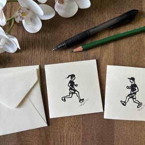 Läufer Minikarten 2er Set; eine Läuferin und ein Läufer, Handgefertigte Original-Linoldrucke