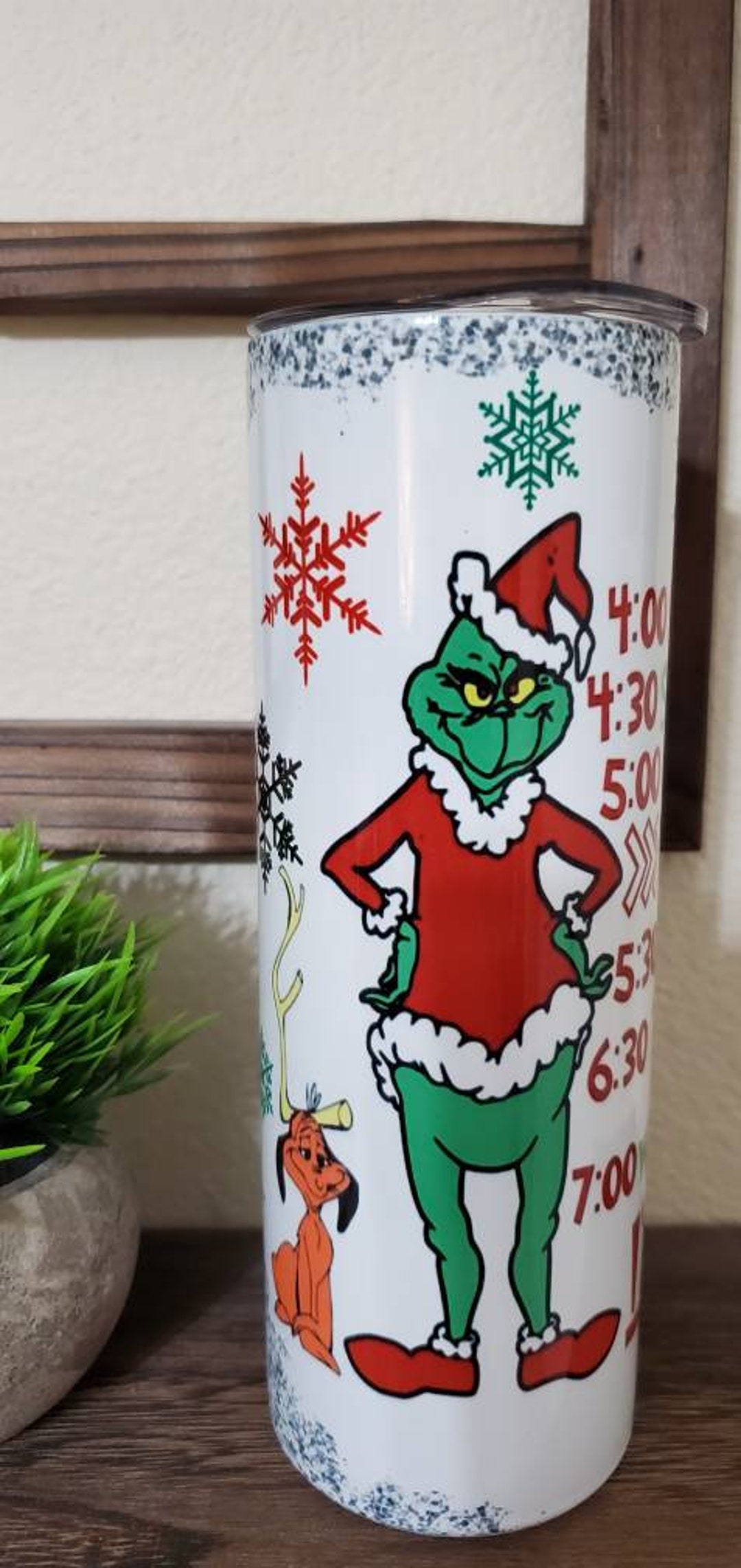 30oz Grinch Tumbler – VintageCamperDesigns