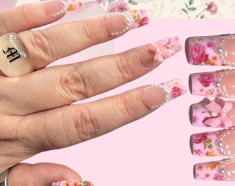 Spring nails | press on nails | press ons | flower nails | bow nails | pink press ons