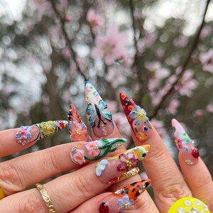 Summer nail set | 3d flower press ons | 3d flower nails | spring nail set | press ons | press on nails | trendy nails | floral nails