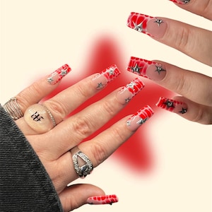 Star press on nails | silver star nails | press ons | press on nails | red nails | metallic press ons