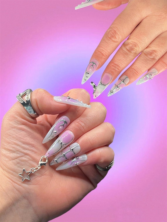 Long Stiletto Aura Press On Nails: Trendy Nail Art