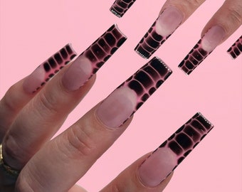 girly press on nails| press ons| press ons| French tip nails