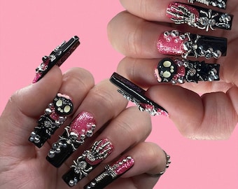 Cute nails| Goth nails| pink and black Halloween nails| Press on nails| Halloween press ons| Press ons| charm nails