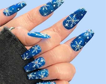 Winter press on nails | snowflake nails | press on nails | press ons | snow flake nails | fake nails