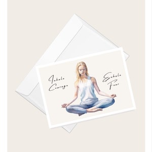 Vrouw in yogahouding "inademen moed uitademen angst" wenskaart | Inspirerende elegante blanco notitiekaart