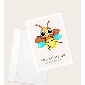 Firefly in Love „Rozświetlasz mój każdy dzień” Karta okolicznościowa | Walentynki | Rocznica | Miłość i romans | Elegancka pusta kartka z notatkami