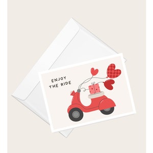 Scooter con palloncini a forma di cuore "Enjoy The Ride" Biglietto di auguri / Compleanno / San Valentino / Anniversario / Elegante biglietto vuoto