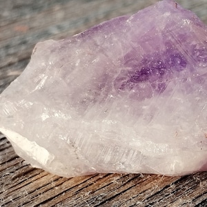 Raw Amethyst - 2 models to choose from - Natural raw stone - Crystals Rocks Minerals Collection