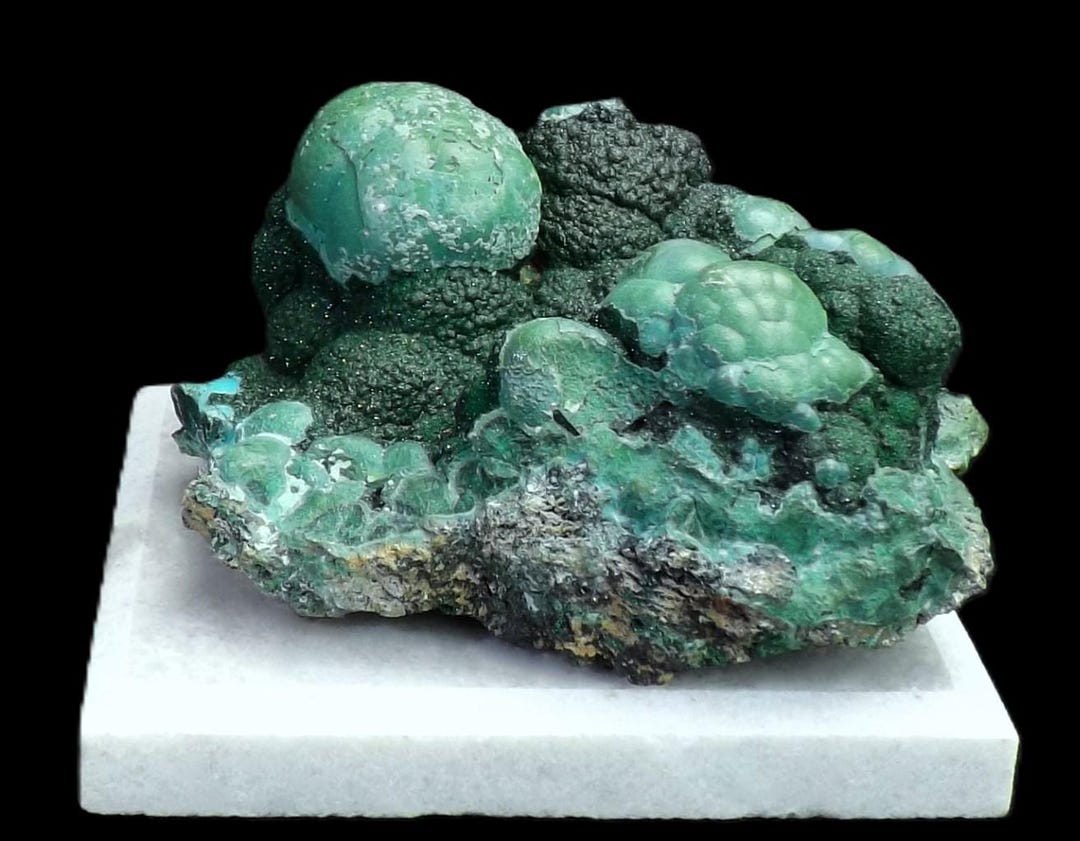 Malachite, Natural Rough Stone With a Rounded Shape, 247.70g ...