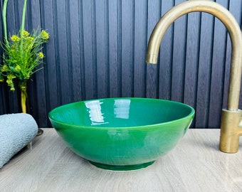 Emerald Green vessel sink, Glossy finish Ceramic basin sink, counter top washbasin handcrafted, Mid century mpdern bathroom Flair