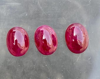 Bloedrode robijn 5,60 kt natuurlijke robijn cabochon onverwarmde ovale vorm robijn edelsteen cabochon platte achterkant robijn losse steen Tanzania robijn lot van 3 stuks