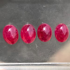 Cabochon de rubis naturel 100 % extrait de la terre, rubis non chauffé, cabochon ovale de 9 x 7 mm, lot de 4 pièces provenant des mines de Tanzanie 9,26 ct Rubis non traité