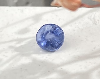 Natuurlijke Kashmir blauwe saffier 0,51 karaat | Zeldzame onverwarmde onbehandelde saffier rond geslepen edelsteen van 4 mm | Zeldzame oorsprong Jammu en Kasjmir, India