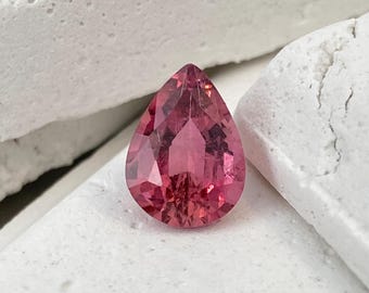 Natuurlijke roze toermalijn peervorm 9 x 7 mm losse edelsteen gefacetteerd natuurlijke toermalijn peergeslepen steen 1,73 karaat