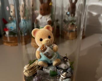 Bertie Bear Seaglass Collector – Tiny Tails Under Glass | Coastal Miniature | Beach Decor | Seaglass Art | One of a Kind Gift