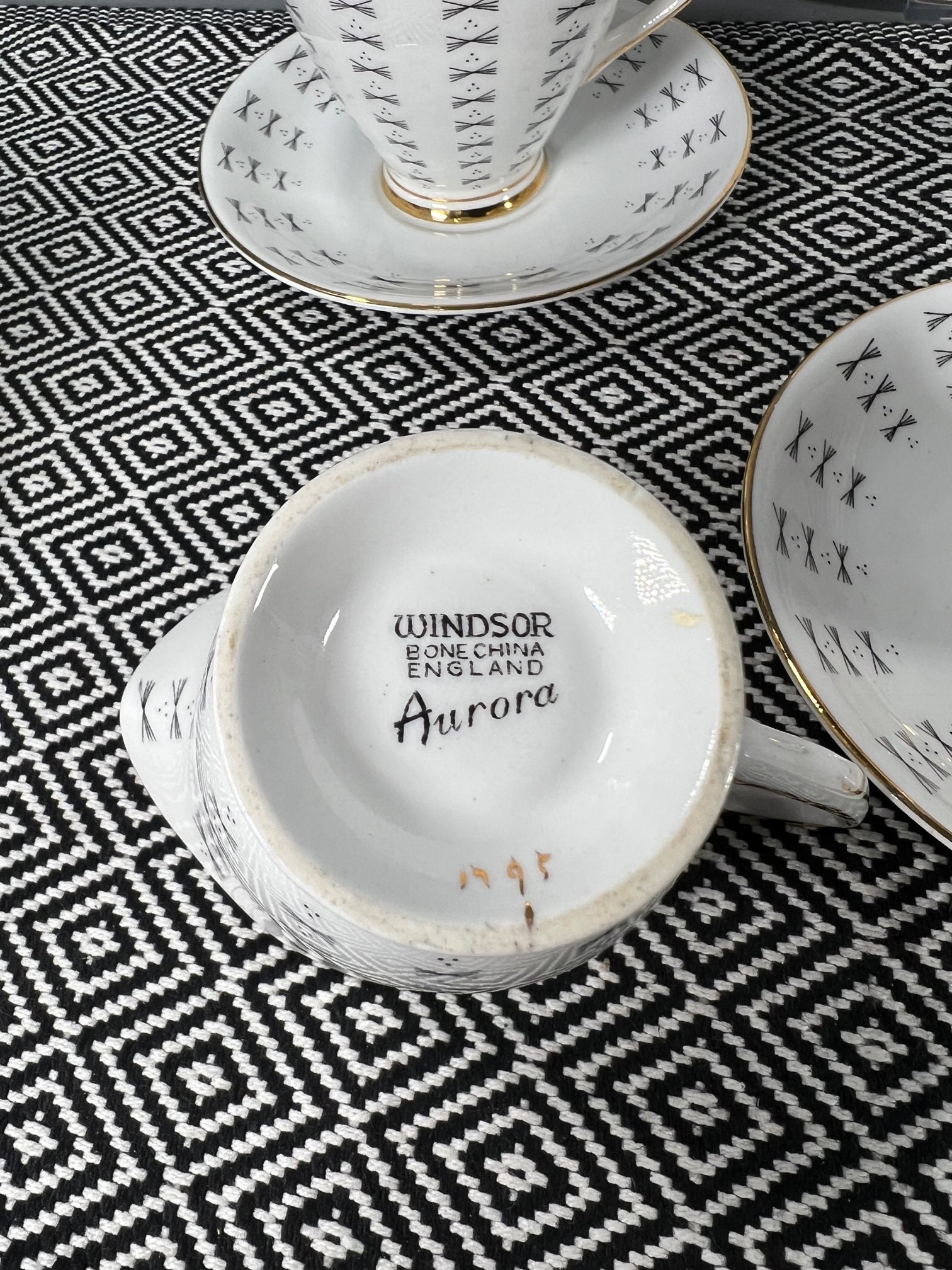 Windsor Aurora Tea Trios Cups Saucers Side Plates Cake Jug 