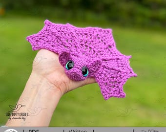 PDF + VIDEO Patrón de ganchillo para murciélago de bolsillo grande: Deslizador, Planeador, Acurrucador, Marcapáginas, Pañuelo de bolsillo ARSerendipityDesigns