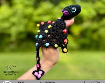 PDF + ビデオ 小さなビーズ付きフィジェットポケットドラゴンのかぎ針編みパターン：フィジェットトイ、グライダー、バレンタイン ARSerendipityDesigns