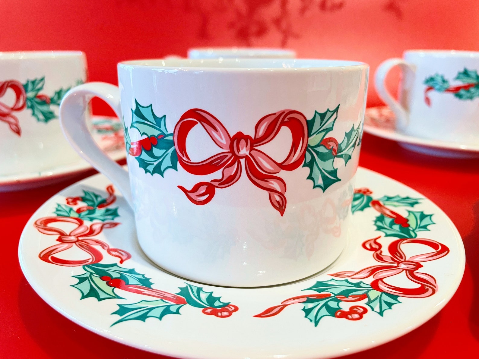 Vintage Christmas Holly Dinnerware Sets Vintage Christmas Holly Dinnerware Sets