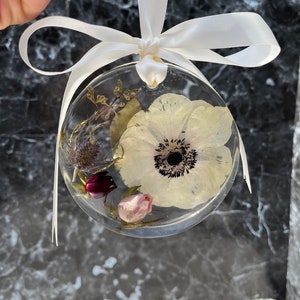 Wedding bouquet preservation /Resin ornaments and coasters /affordable resin keepsakes/ memorial flower preservation/dried flower ornament