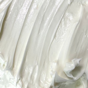 Veganistische sheaboter: natuurlijke handgemaakte huidverzorging voor de droge huid