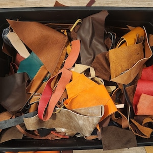 Leather Scraps Small 1lb bag