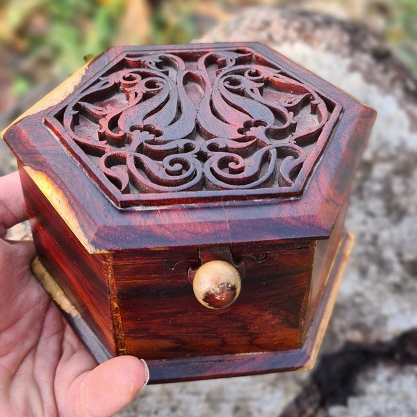 Handcarved Cocobolo Wood Box, Precious gift box, Christmas Gift