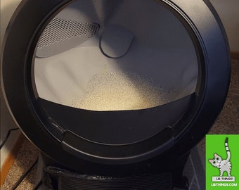 LR Things - HALF Guard for Litter-Robot 4 in Glossy/Matte Black Acrylic - mini fence REQUIRED