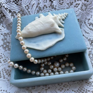 LOVELY Turquoise Blxe Vintage Soapstone Trinket Box/Jewelry Box